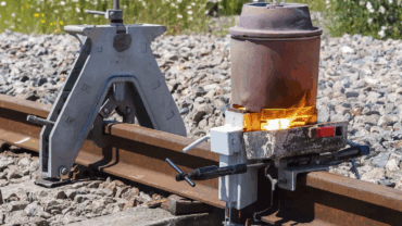 Что такое алюминотермитная сварка рельсовых стыков: технология и преимущества